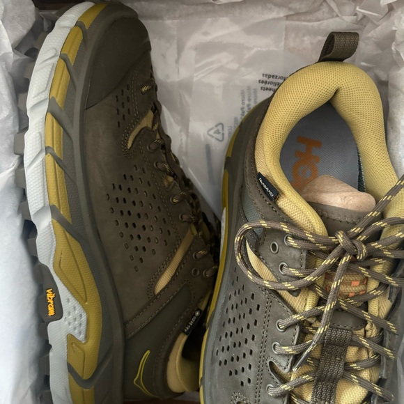 🫒🔥 HOKA ONE ONE TOR ULTRA LOW MENS 9 WMNS 10.5 DS - DARK OLIVE / MERCURY 🫒🔥 - Picture 9 of 11